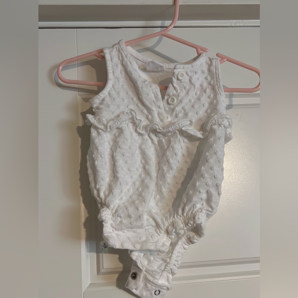 $8 ADD ON 0-3M baby gap romper Dot Bubble One Piece baby Gap Zara H&M
